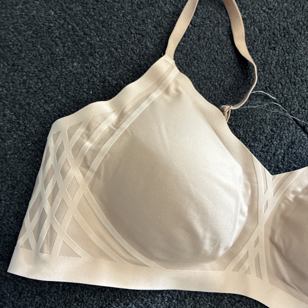 Honeylove Bra Sand Silhouette Wireless Remove Pads Back SZ Medium 36 B/C - Picture 2 of 8
